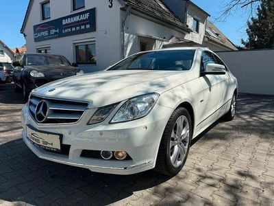 Usata Mercedes E200 184 CV (135 kW) 2010 Bianco Coupé