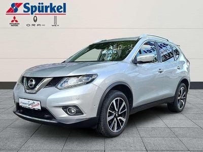 Gebraucht Nissan X-Trail Tekna 177 PS (130 kW) 2017 New silver (m) SUV