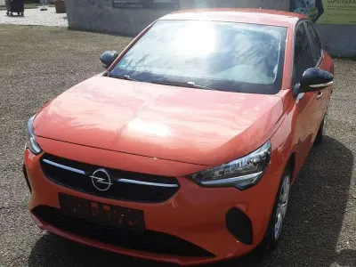 Gebraucht Opel Corsa-e Edition 100 kW (136 PS) 2022 Power orange/dynamik orange Kleinwagen