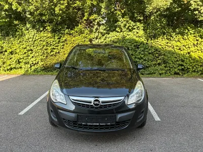 Gebraucht Opel Corsa 69 PS (50 kW) 2013 Schwarz Kleinwagen