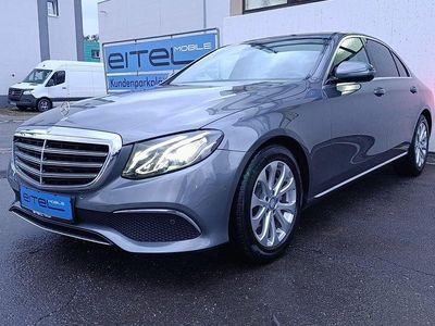 Grau Gebraucht 2016 Mercedes E200 Limousine | 21.490 € (Fairer Preis)