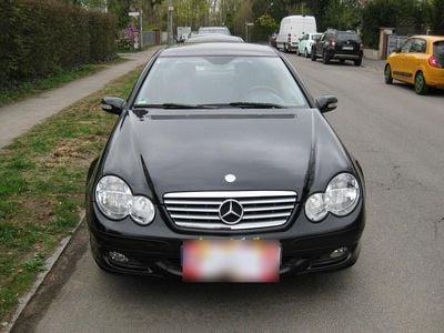 Second-hand Mercedes C160 122 CP (89 kW) 2005 Negru Coupe