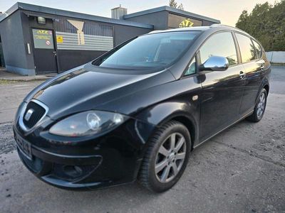 Używany Seat Altea XL 150 KM (110 kW) 2007 Czarny Minivan