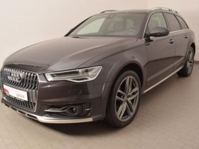 Grau metallic Gebraucht 2016 Audi A6 Allroad Kombi | 35.987 €