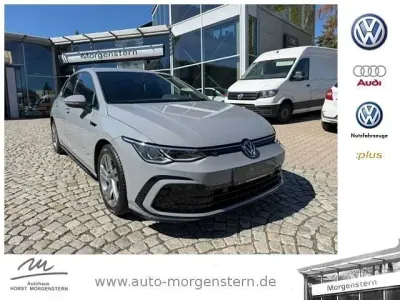 Gebraucht VW Golf VIII R-line 131 PS (96 kW) 2023 Grau Limousine