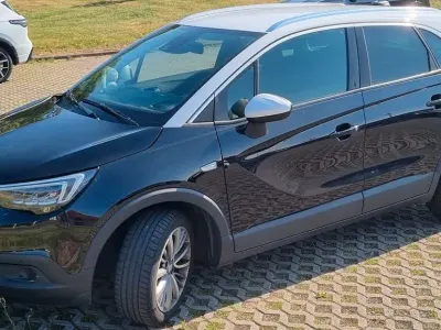 Gebraucht Opel Crossland Ultimate 131 PS (96 kW) 2023 Schwarz SUV