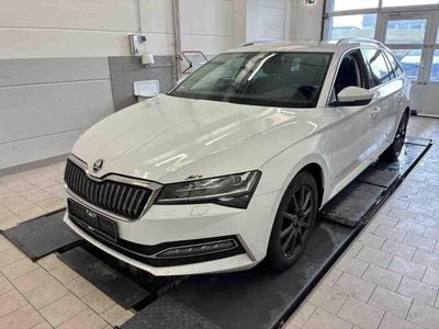Gebraucht Skoda Superb Style 218 PS (160 kW) 2022 Moonweiß perleffekt Kombi