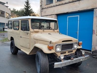 Beige Gebraucht 1983 Toyota Land Cruiser SUV | 20.999 €