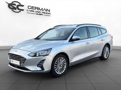 Używany Ford Focus Trend 101 KM (74 kW) 2020 Srebrny Sedan/Limuzyna