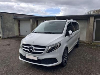 Gebraucht Mercedes V300 239 PS (175 kW) 2019 Weiß Van / Kleinbus