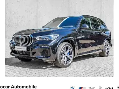 Używany BMW X5 M Sport 352 KM (258 kW) 2021 Czarny SUV