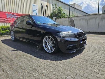 Gebraucht BMW 320 M Sport 184 PS (135 kW) 2011 Schwarz Limousine
