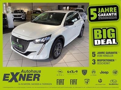 Usata Peugeot e-208 Allure 100 kW (136 CV) 2023 Bianco Utilitaria