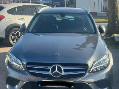 Gebraucht Mercedes C180 156 PS (114 kW) 2019 Grau Kombi