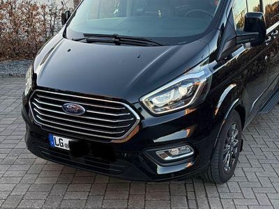 Gebraucht Ford Tourneo 185 PS (136 kW) 2020 Schwarz Van / Kleinbus