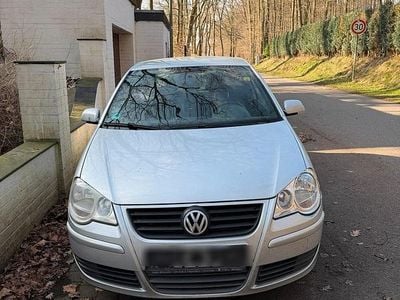 Gebraucht VW Polo 60 PS (44 kW) 2009 Silber Kleinwagen
