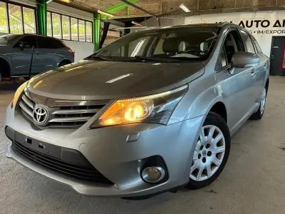 Brugt Toyota Avensis Life 147 HK (108 kW) 2013 Sølv Stationcar