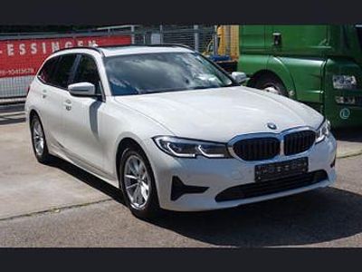 Gebraucht BMW 320 Advantage 190 PS (139 kW) 2020 Weiß Limousine