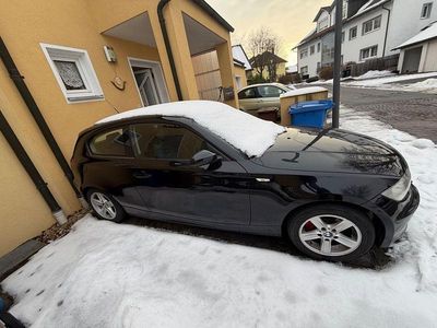 Gebraucht BMW 118 Advantage 143 PS (105 kW) 2008 Schwarz Kleinwagen
