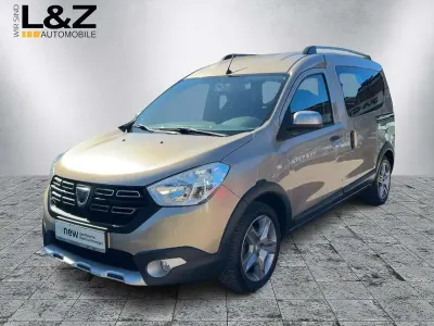 Gebraucht Dacia Dokker Stepway 95 PS (69 kW) 2019 Beige Van / Kleinbus