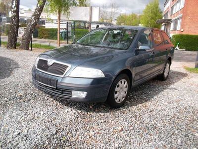 gebraucht Skoda Octavia Combi Elegance 1,9, Automatik