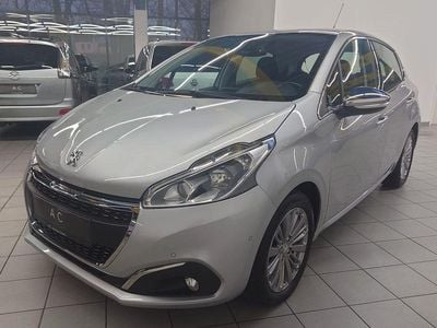 Gebraucht Peugeot 208 Allure 110 PS (80 kW) 2017 Grau Kleinwagen