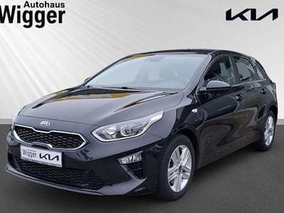 Schwarz Gebraucht 2021 Kia Ceed Vision Kleinwagen | 17.490 € (Guter Preis)