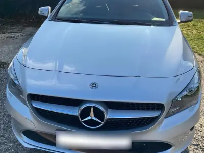 Gebraucht Mercedes CLA180 122 PS (89 kW) 2017 Silber Coupé