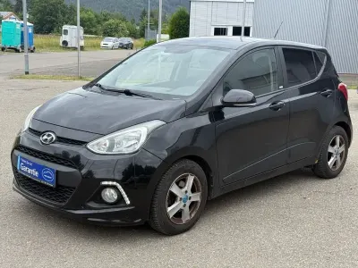 Gebraucht Hyundai i10 Passion 87 PS (63 kW) 2016 Schwarz Kleinwagen