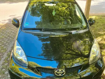 Brugt Toyota Aygo 68 HK (50 kW) 2006 Sort Hatchback