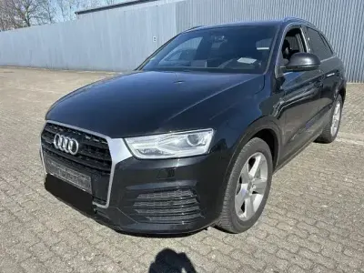 Gebraucht Audi Q3 S-Line 180 PS (132 kW) 2016 Mythosschwarz metallic SUV