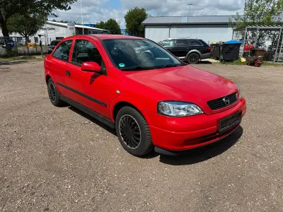 Gebraucht Opel Astra 75 PS (55 kW) 1999 Rot Limousine