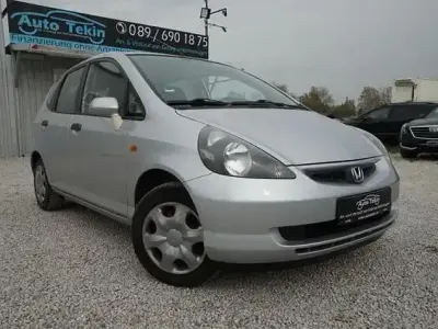 Usata Honda Jazz LS 83 CV (61 kW) 2003 Argento Utilitaria