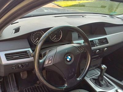 gebraucht BMW 525 E61 ist mit neuen TÜV