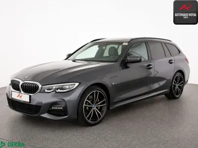 Gebraucht BMW 330e M Sport 252 PS (185 kW) 2022 Mineralgrau Kombi