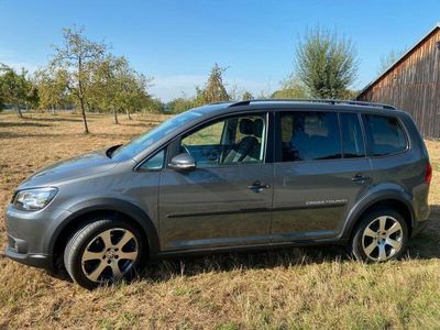 VW Touran Cross
