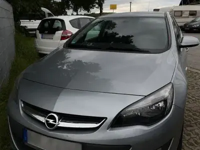 Gebraucht Opel Astra Energy 116 PS (85 kW) 2014 Grau Limousine