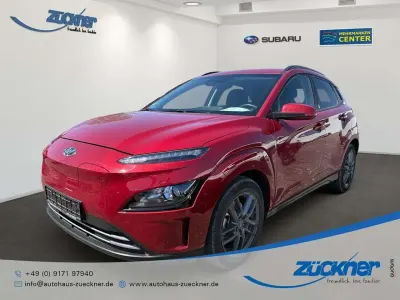 Gebraucht Hyundai Kona Edition 30+ 100 kW (136 PS) 2022 Sunset red / mic SUV