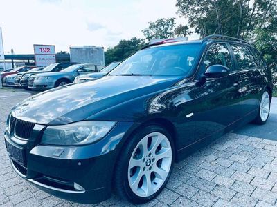 gebraucht BMW 320 d Touring Aut., Navi,SHZ,PanoDach,AHK,PDC