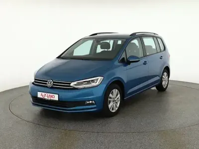 Gebraucht VW Touran Comfortline 150 PS (110 kW) 2022 Blau Van / Kleinbus