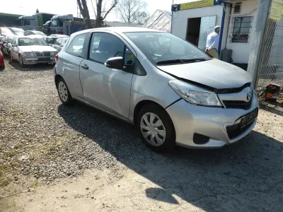 Gebraucht Toyota Yaris Life 69 PS (50 kW) 2012 Other Kleinwagen