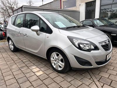 Gebraucht Opel Meriva Innovation 101 PS (74 kW) 2012 Silber Van / Kleinbus