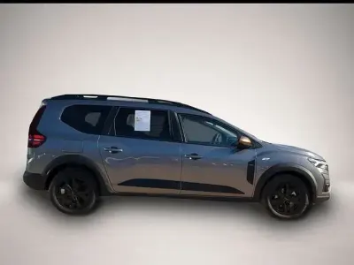 Neu Dacia Jogger Extreme 141 PS (103 kW) 2025 Grau Van / Kleinbus