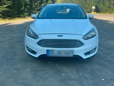 Gebraucht Ford Focus Business Edition 150 PS (110 kW) 2015 Weiß Kombi