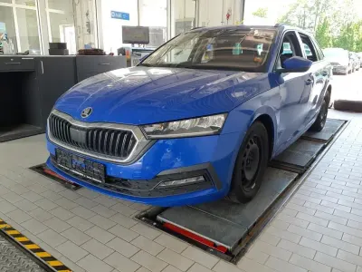 Gebraucht Skoda Octavia Sport 116 PS (85 kW) 2021 Blau Limousine