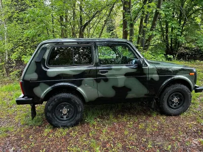 Gebraucht Lada niva 83 PS (61 kW) 2021 Grün SUV