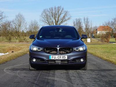 Gebraucht BMW 330 258 PS (189 kW) 2017 Grau Limousine