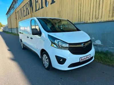 Gebraucht Opel Vivaro 125 PS (91 kW) 2017 Weiß Van / Kleinbus