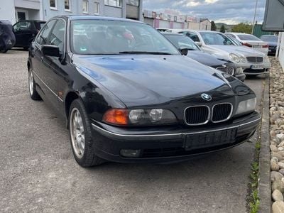 BMW 523