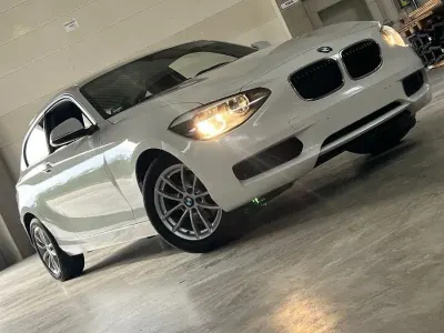 Gebraucht BMW 114 102 PS (75 kW) 2013 Weiß Kleinwagen